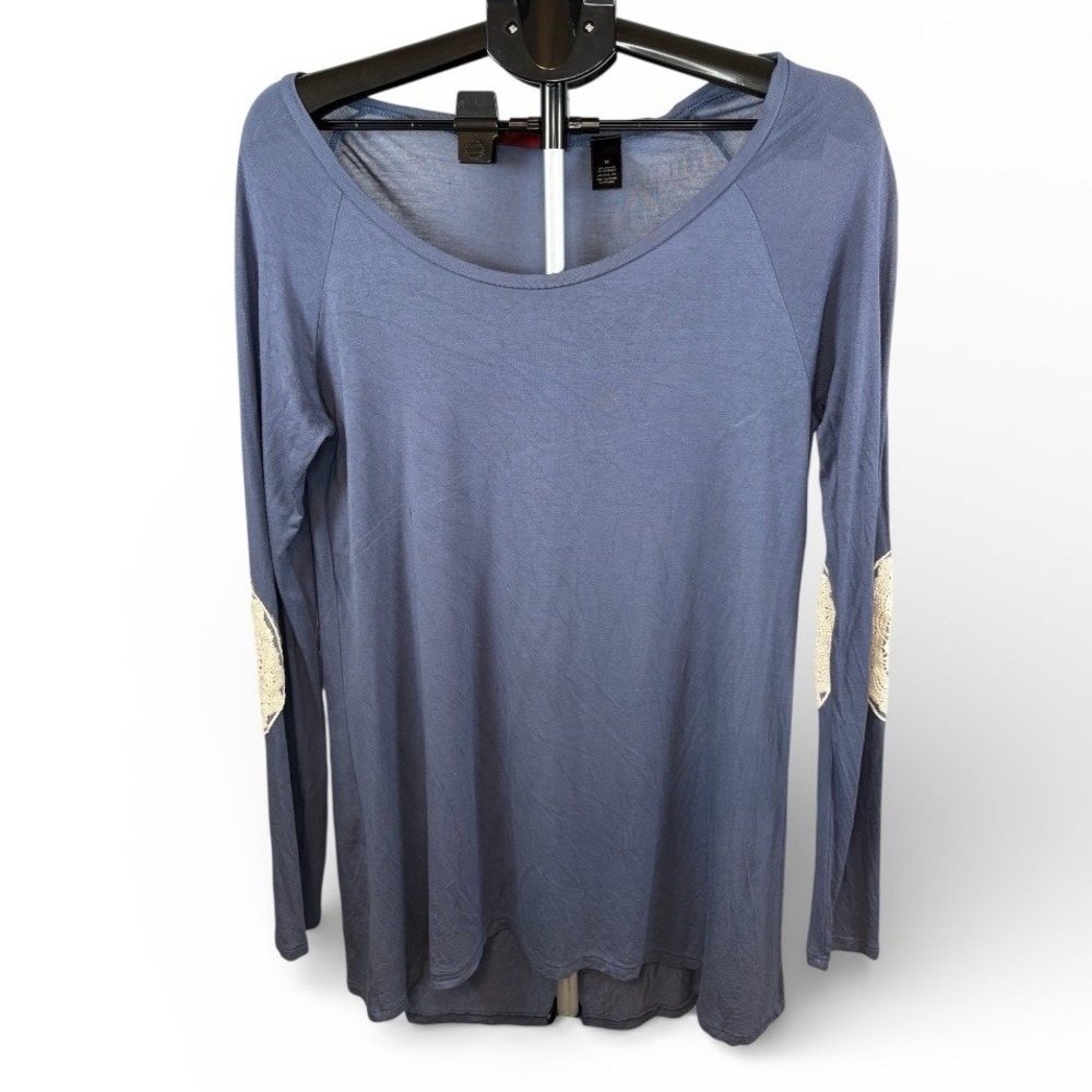 BKE Red Blue Gray Crochet Lace Elbow Patch High Low Long Sleeve Top‎ M BRDR14195